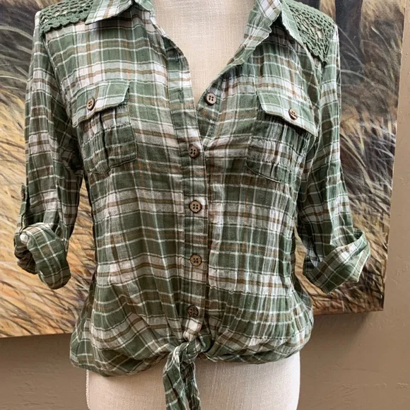 Edge SZ Lg gauze lace back top - Picture 5 of 9